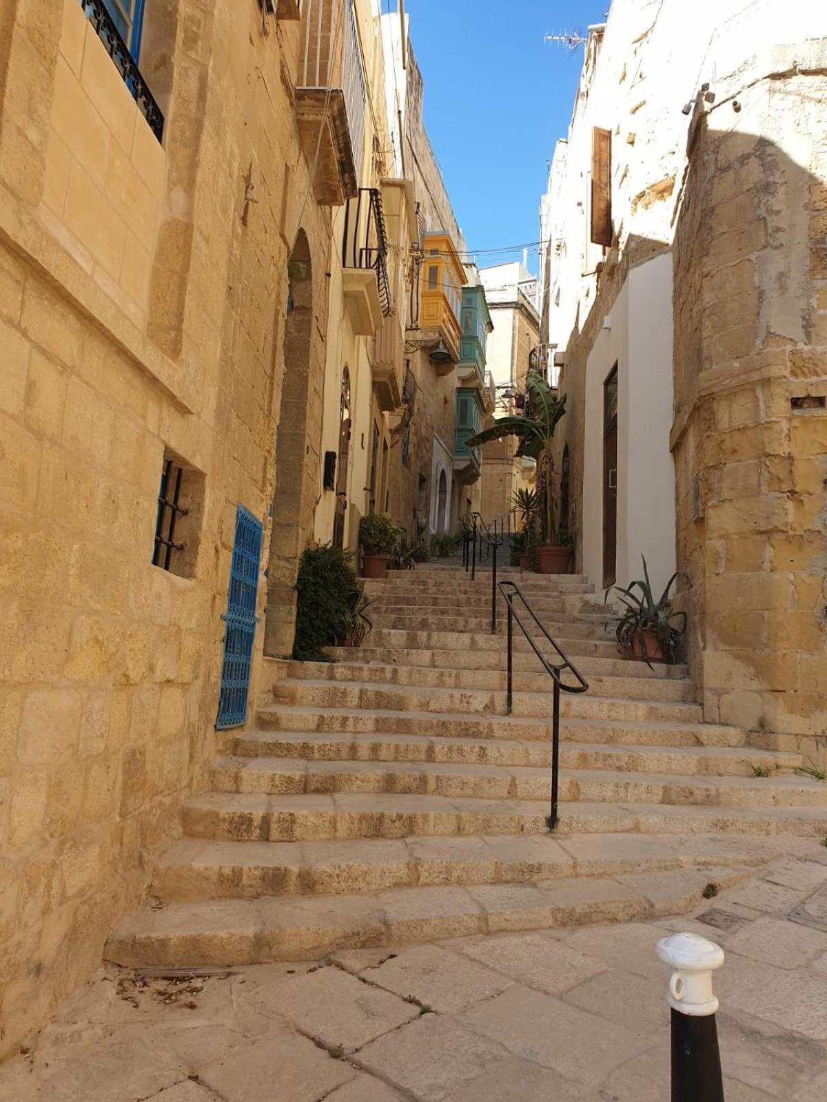 Vila Tifkira Birgu Exteriér fotografie